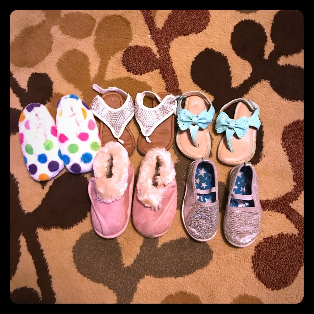 4 pair shoes